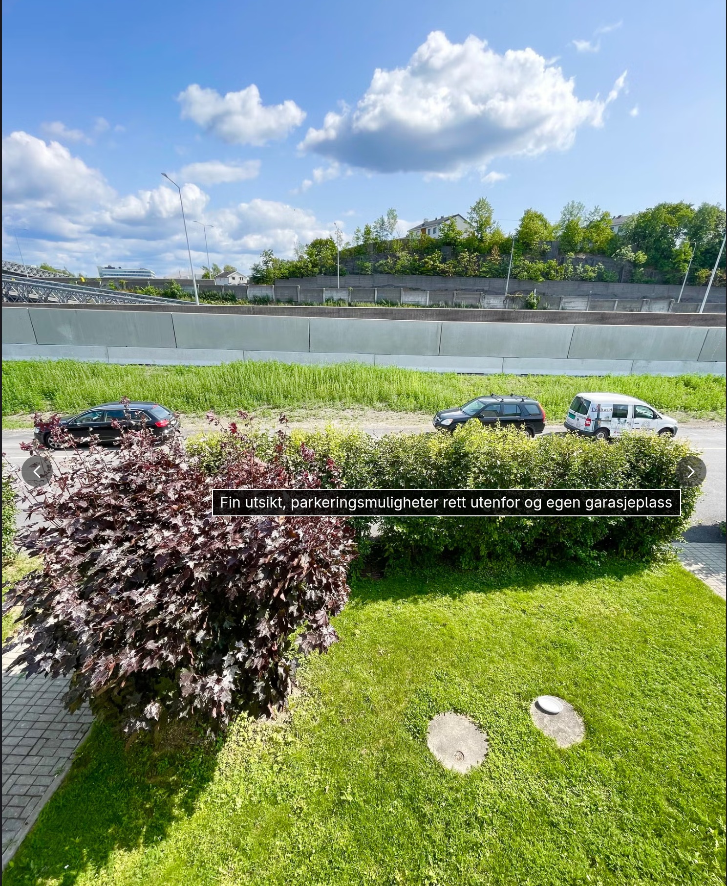 it is also possible to park here. Many parking spaces available outside